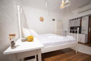 Traditional Triple Room, City View