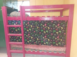 Basic Shared Dormitory (No A/C) | In-room safe, iron/ironing board, free WiFi, bed sheets - Labrish Guest House (Kingston)