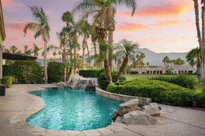 Pool - Spacious 5BR Desert Oasis: Pool, Hot Tub, & Fire Pit | PGA West Golf Course (La Quinta)