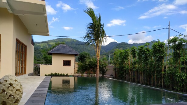 Unclassified image, 1 of 15, button - Edelweiss villa (Karangasem)