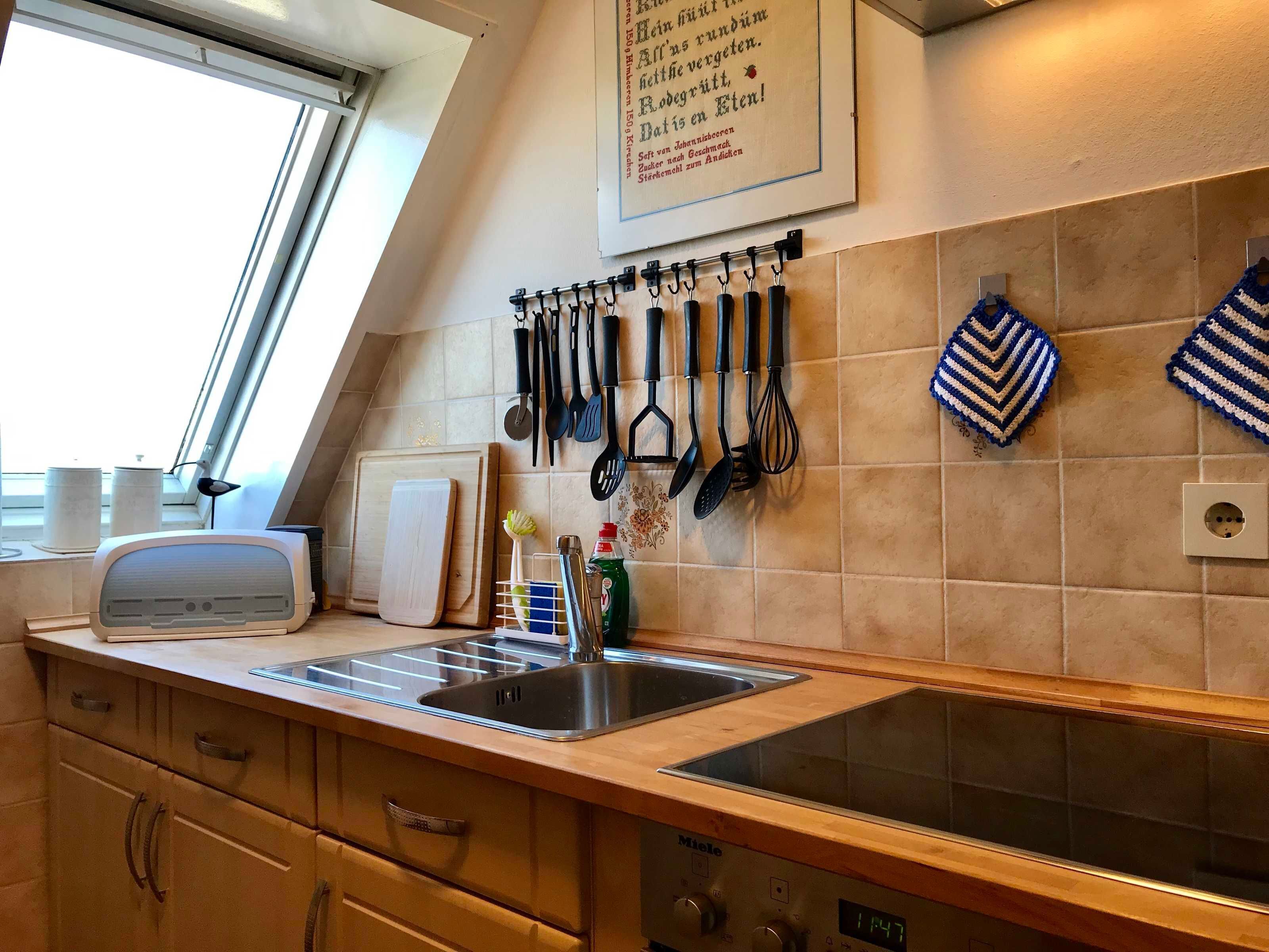 Kühlschrank, Mikrowelle, Ofen