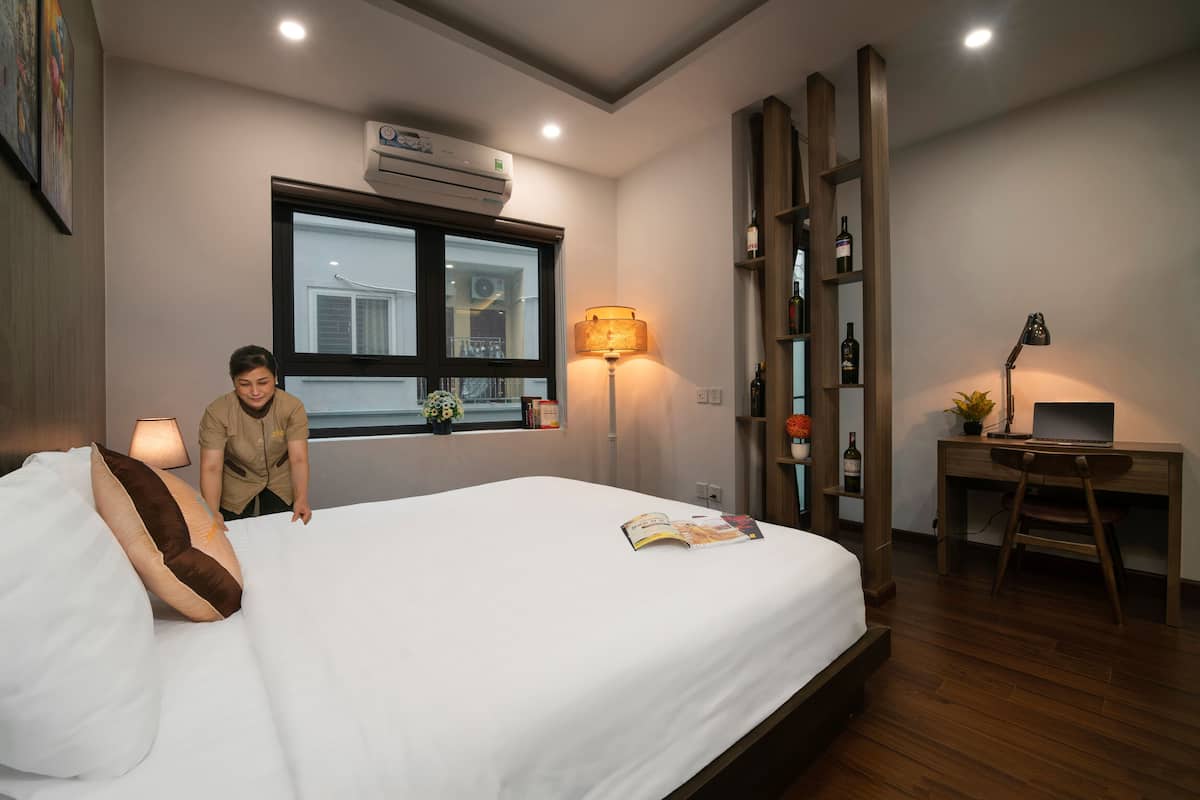 Family Suite with Balcony | 2 bedrooms, desk, blackout drapes, free WiFi