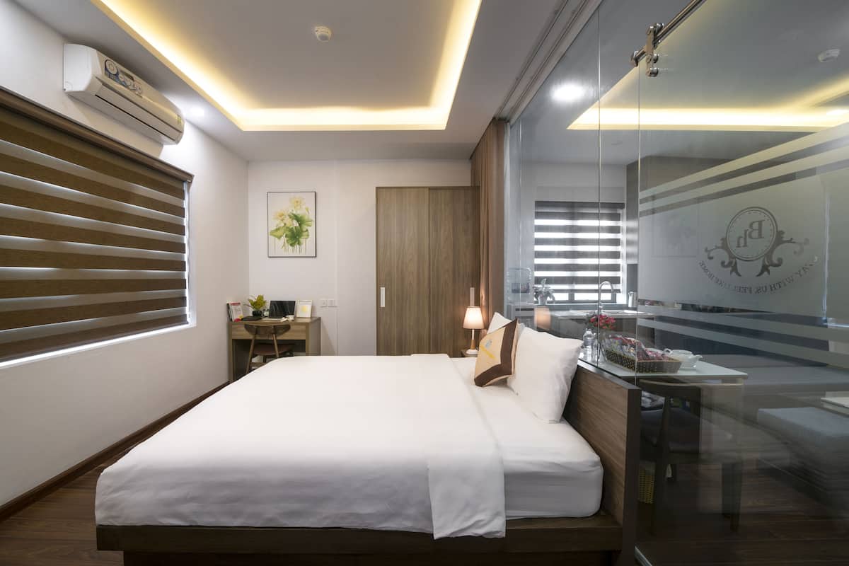 Executive-Zimmer, Balkon | Schreibtisch, Verdunkelungsvorhänge, kostenloses WLAN, Bettwäsche