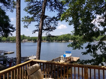Lake front cottage with dock