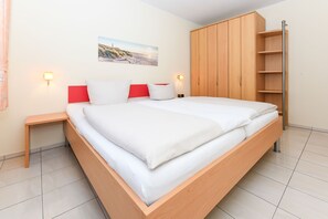 2 soveværelser, pengeskab på værelset, Wi-Fi, sengetøj