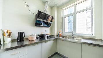 Familienapartment, 3 Schlafzimmer | Eigene Küche | Kühlschrank, Herdplatte, Wasserkocher, Kochgeschirr/Geschirr/Besteck