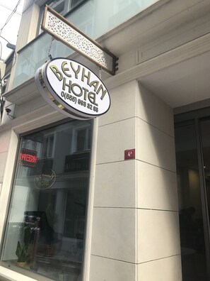 Fachada del alojamiento