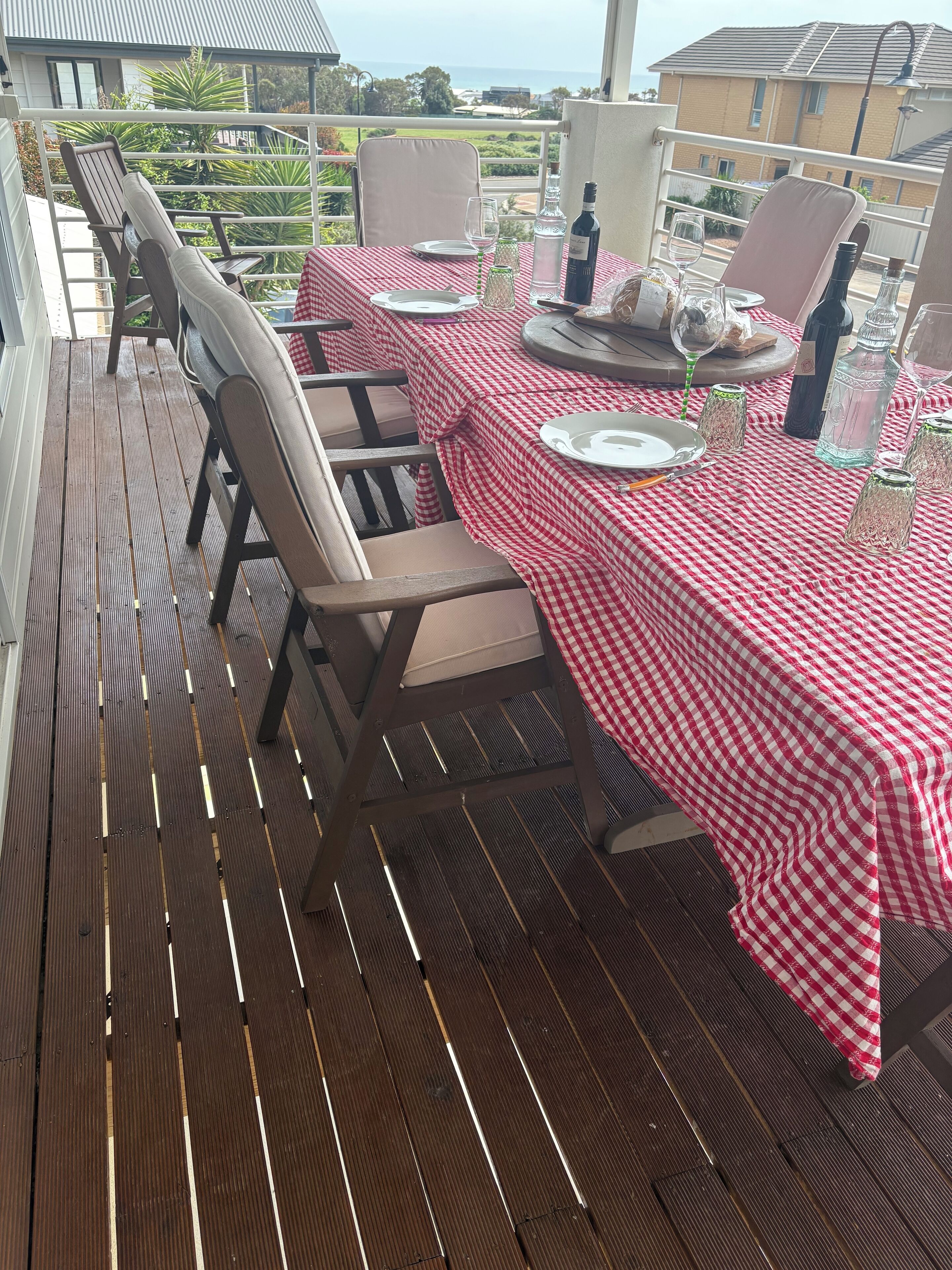 屋外ダイニングエリア