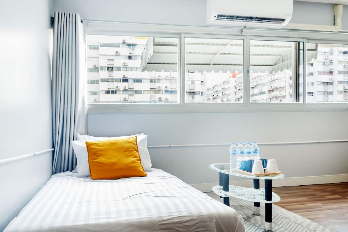 Standard Room | Desk, laptop workspace, free WiFi, bed sheets