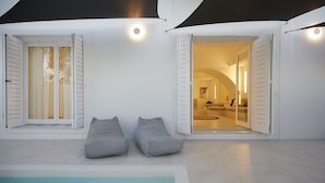 Utendørsbasseng