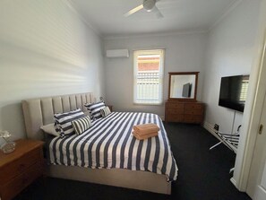 3 bedrooms, in-room safe, desk, soundproofing