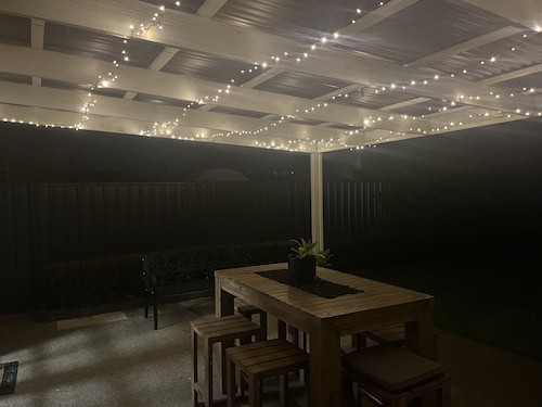 Home on Hume | Central Spacious Retreat + Lawn BBQ