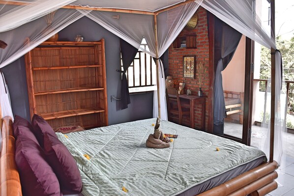 Design-studio (The Happy Bird's Loft #1) | Tallelokero huoneessa, pimennysverhot, äänieristys, ilmainen Wi-Fi