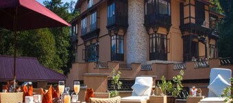 The Chumbi Mountain Retreat