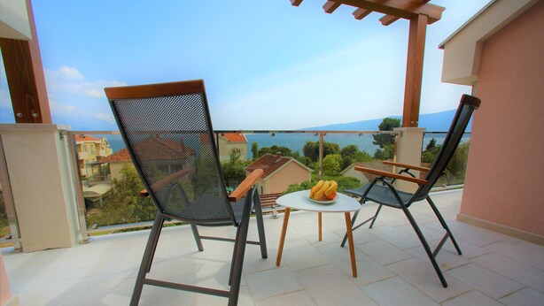 Unclassified image, 1 of 57, button - Vila La Vita del Mare (Bijela)