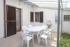 Outdoor dining - N192 - Numana, new villa with porch (Numana)