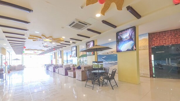 Reception - Super OYO 111 Al Thabit Hotel (Sur)