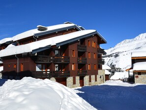 Exterior - Divisible studio ski-in/ski-out, pets allowed (Méribel)