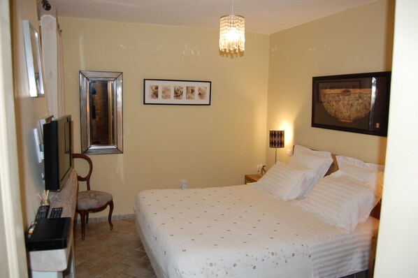 In-room safe, individually decorated, individually furnished