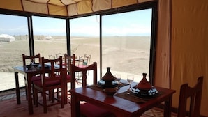 Breakfast, lunch and dinner served - Canyon Lodge (Sidi Badhaj)