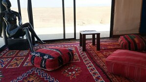 Interior detail - Canyon Lodge (Sidi Badhaj)
