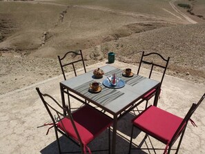Breakfast, lunch, dinner served; local and international cuisine  - Canyon Lodge (Sidi Badhaj)