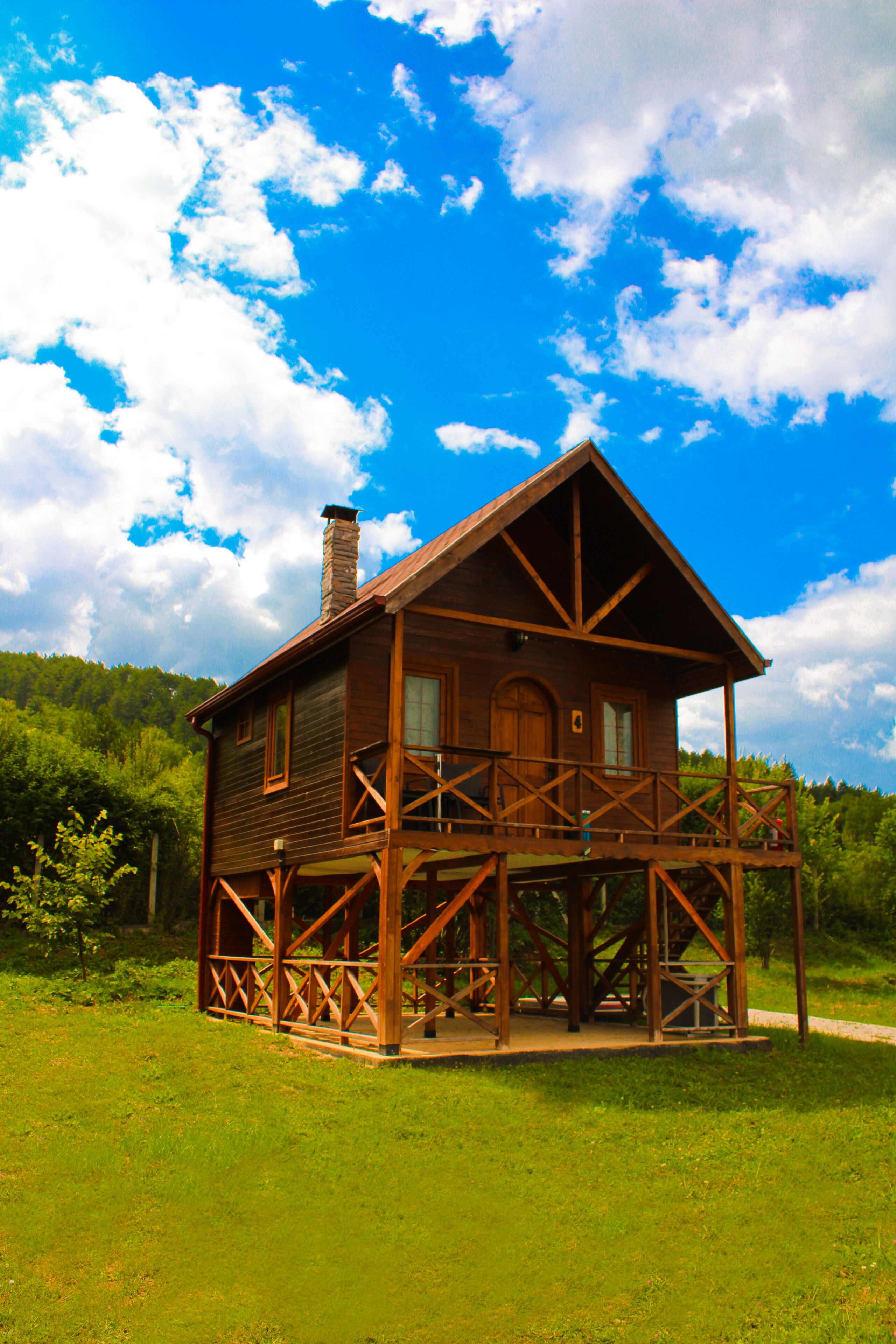 bungalow, garden area | individually decorated, individually furnished, desk, laptop workspace