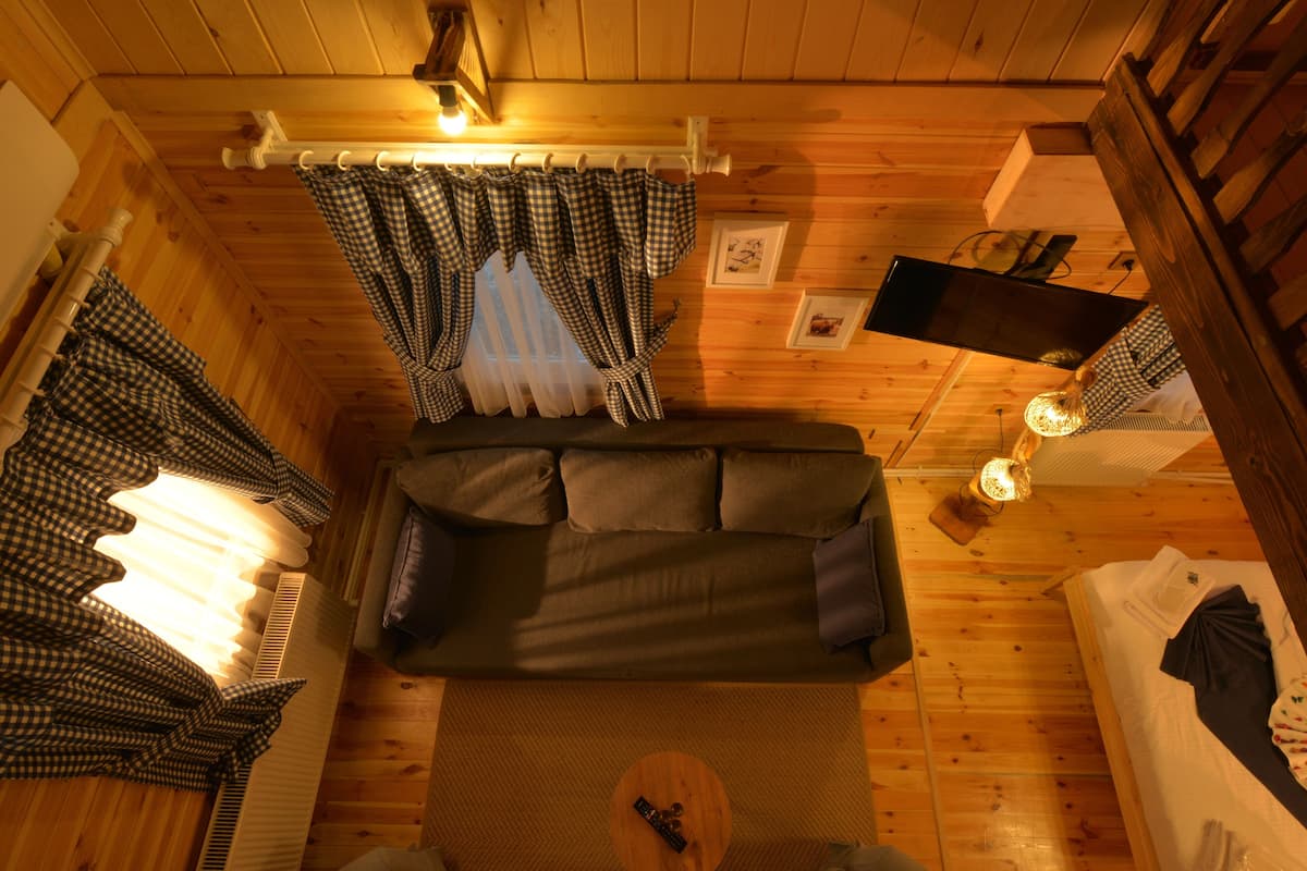 family room | living area | lcd tv