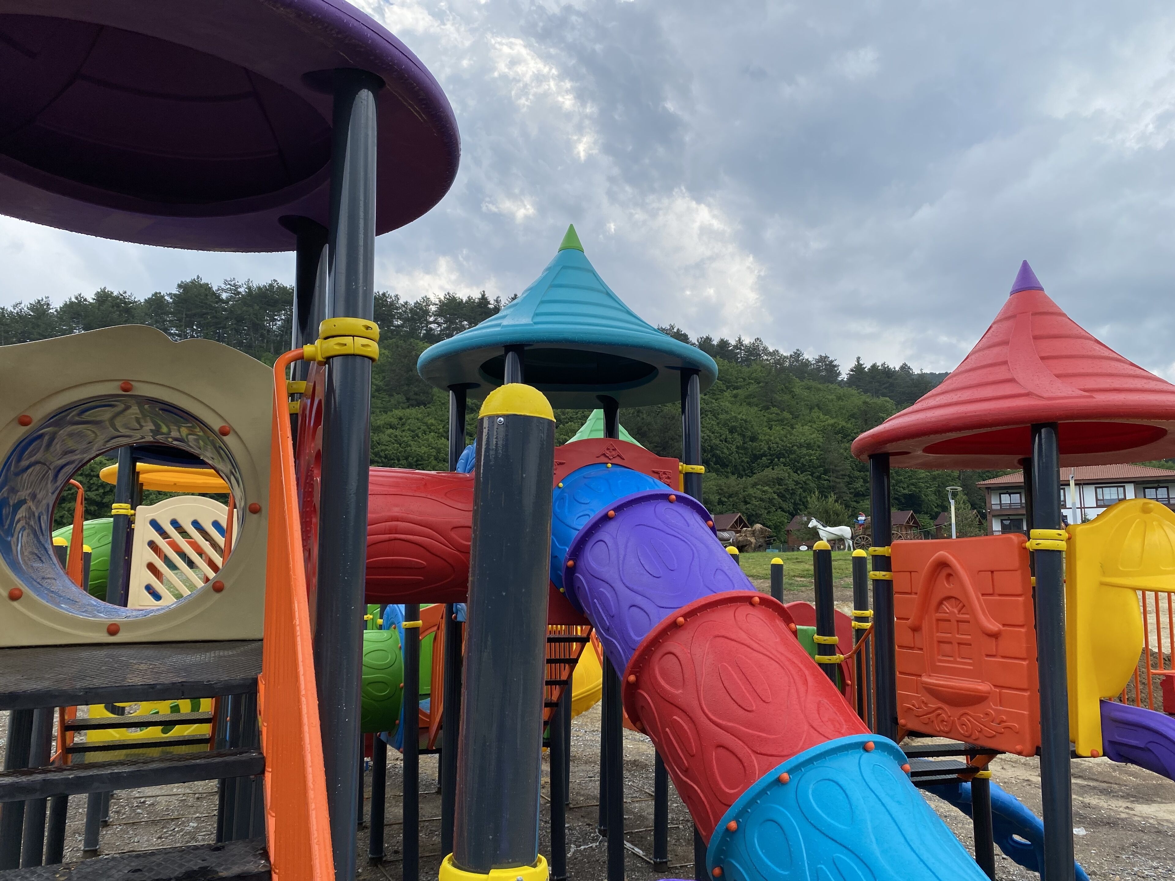 children’s play area – outdoor