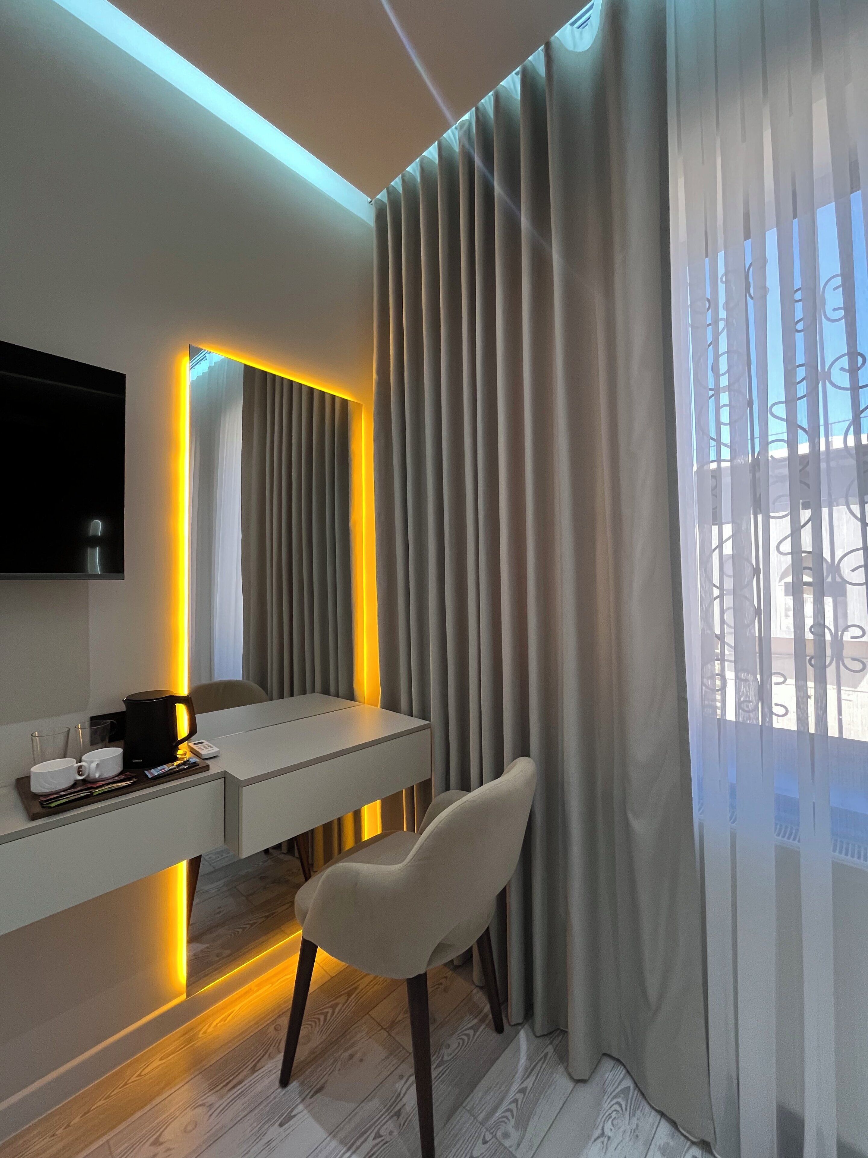 Signature Double Room | In-room safe, individually decorated, individually furnished, desk