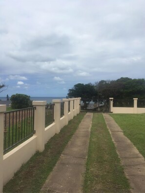 Property grounds - Eye Sea View - Welcome Home (Beacon Rocks)