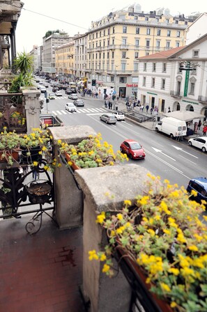 Deluxe Room, Balcony, City View | Balcony - Milano Dreams (Milan)