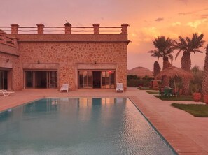 Indoor pool - Luxury villa with private pool not overlooked. (Fès)