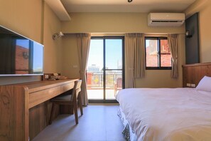 Standard Double Room (8401) | Desk, blackout drapes, soundproofing, free WiFi