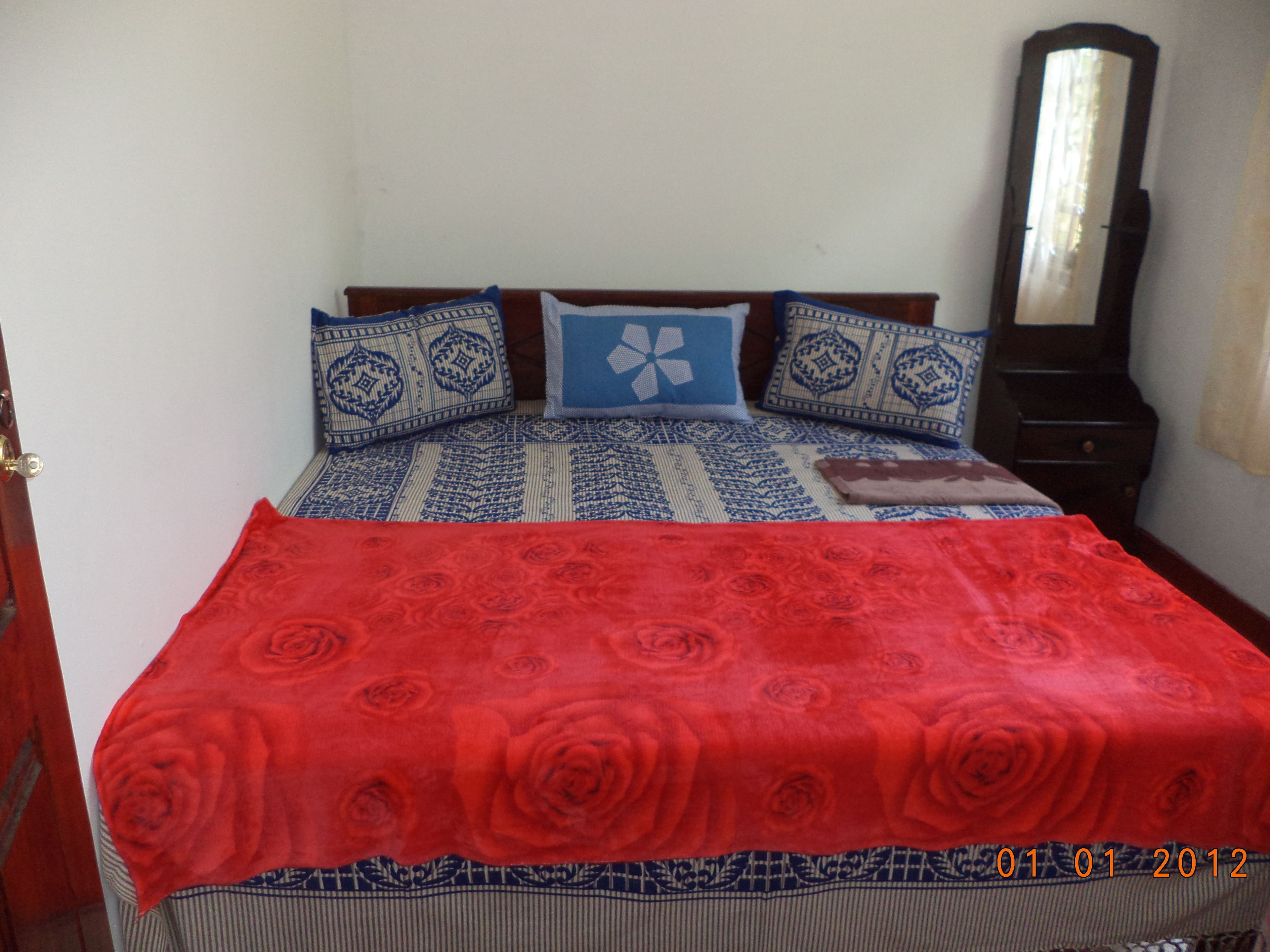 3 bedrooms, in-room safe, desk, blackout curtains