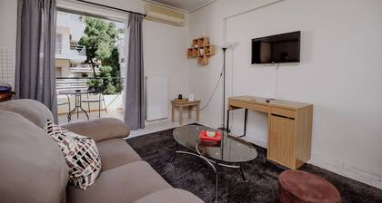 Cozy Apartment in Agia Paraskevi