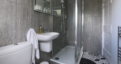 Wayside Cottage Vacation Home