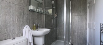 Wayside Cottage Vacation Home