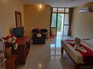 Cribs/infant beds, rollaway beds - Paradise Wild Hills (Hosanagara)