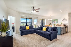 TV, peis og DVD-spiller