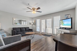 Smart TV, DVD player