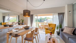 Interior - Stylish central apartment in Rhodes City - 5 mins to Old City & the beach (Rhodes)