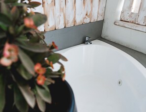 Suite de diseño, vistas a la ciudad | Terraza o patio