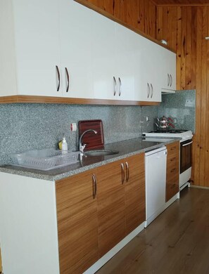 Apartamento exclusivo, 1 habitación | Ropa de cama de alta calidad, decoración individual, escritorio