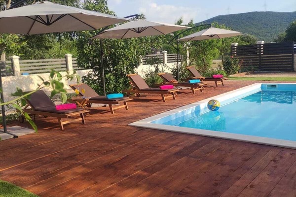 Apartment Karla SNB with salt water swimming pool