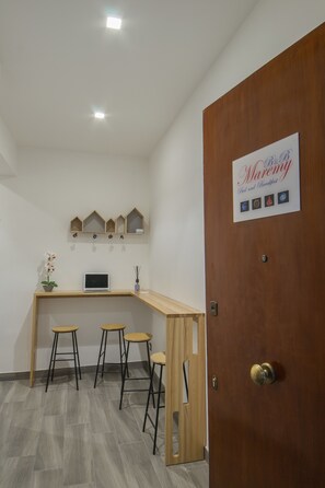 Interior entrance - B&B Maremy - 4 Elementi (Naples)