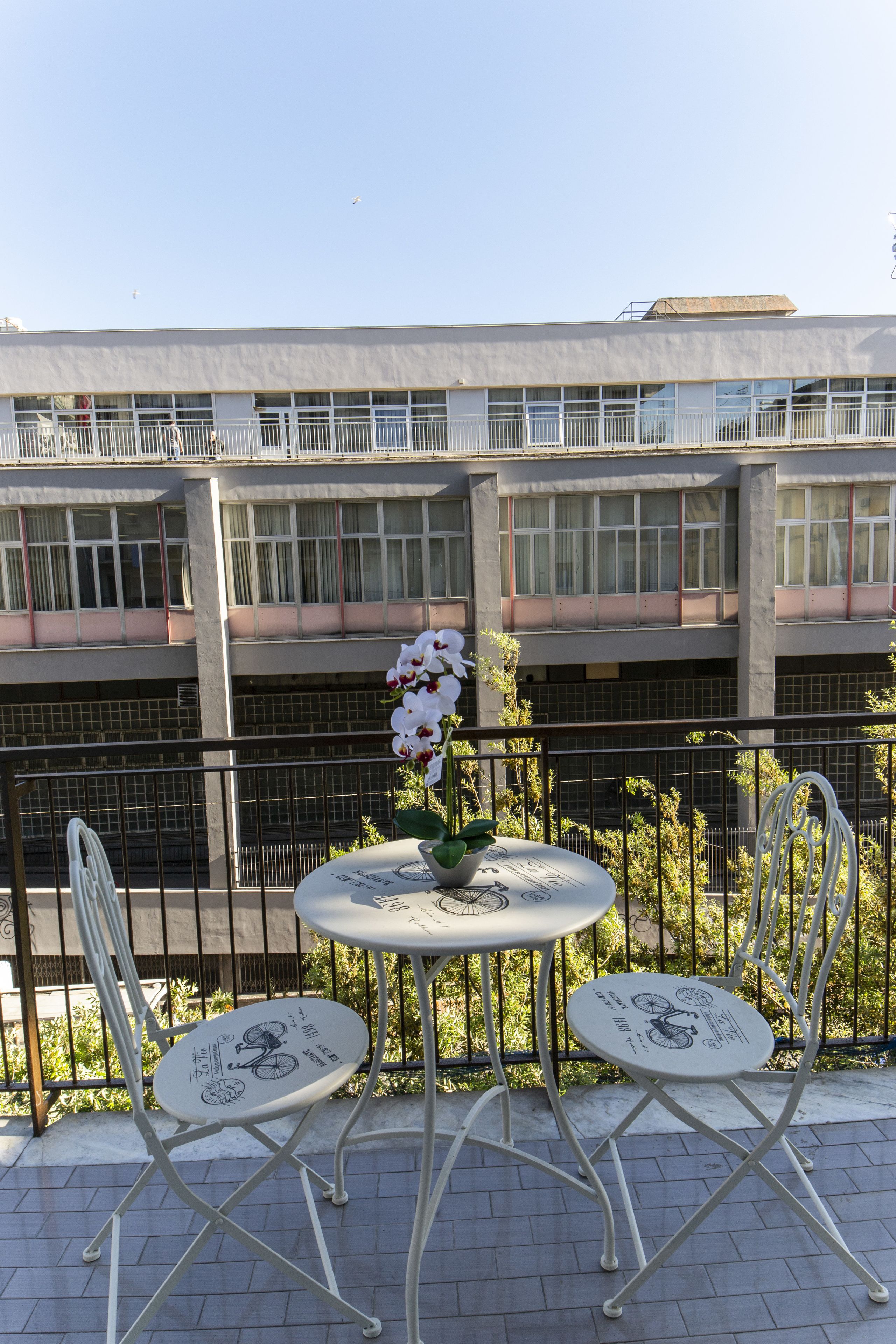 Deluxe Quadruple Room, City View (Stanza Acqua) | Balcony