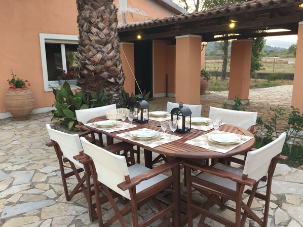 House, 3 Bedrooms | Terrace/patio