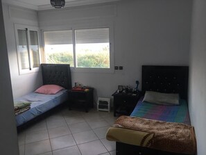 3 chambres, bureau, Wi-Fi, accès pour personnes à mobilité réduite