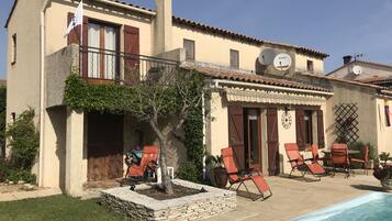 Piscine extérieure, piscine chauffée